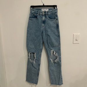 Social Tourist Distressed Jeans